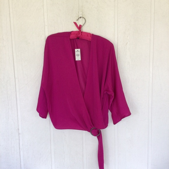 EXPRESS FAUX WRAP PINK BLOUSE NWT MEDIUM - Picture 6 of 12